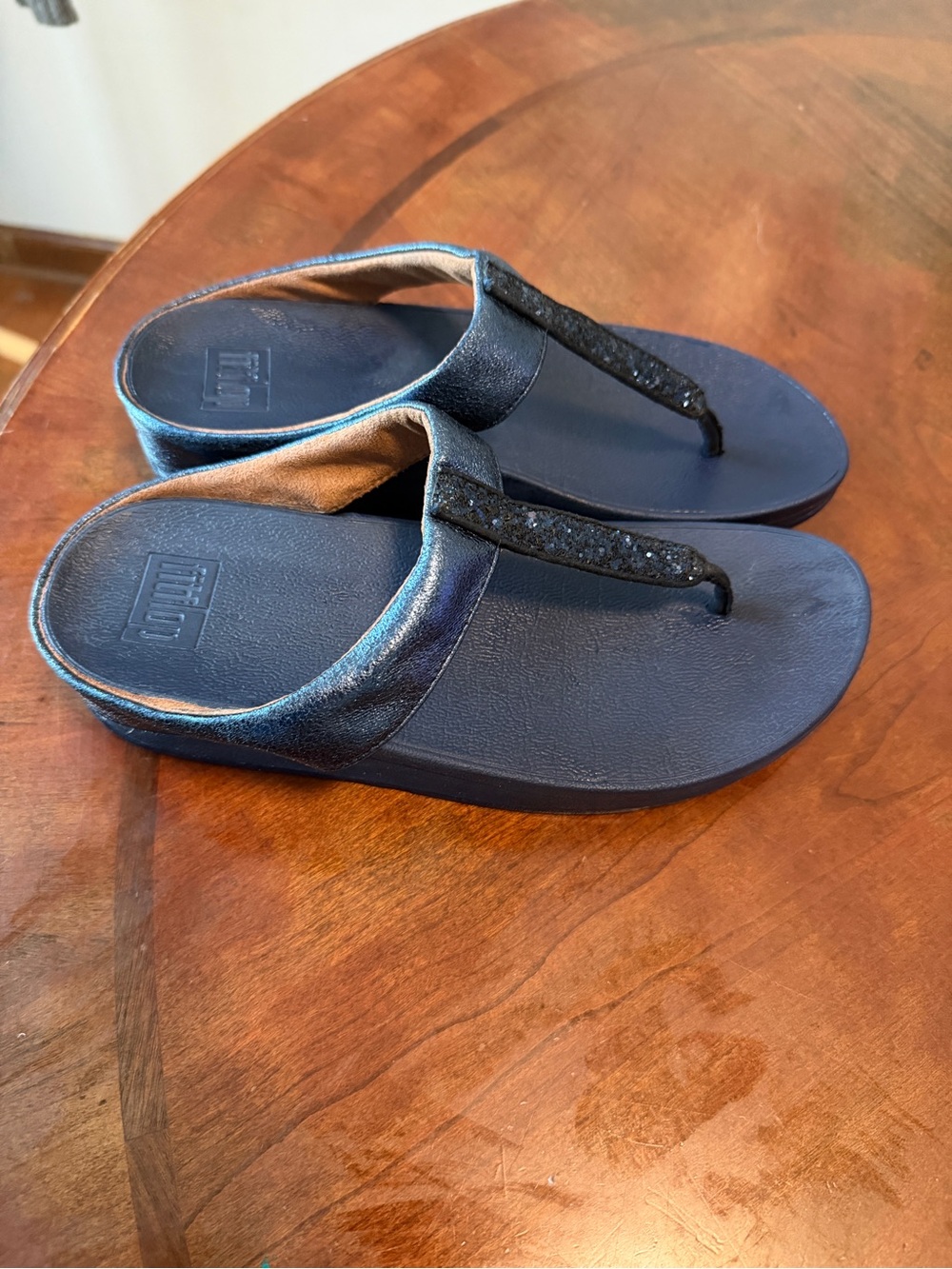 FitFlop Lulu Glitz Blue Sparkling Sandals Size 7 Slip On Toe Post Thongs - Picture 6 of 12